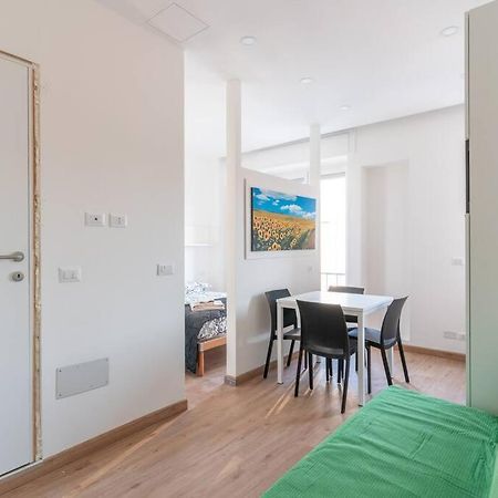 Cimiano Suite 22, New Apartment Milan Bagian luar foto