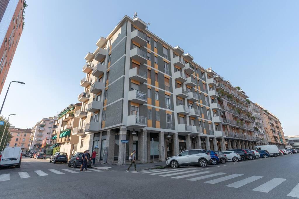 Cimiano Suite 22, New Apartment Milan Bagian luar foto